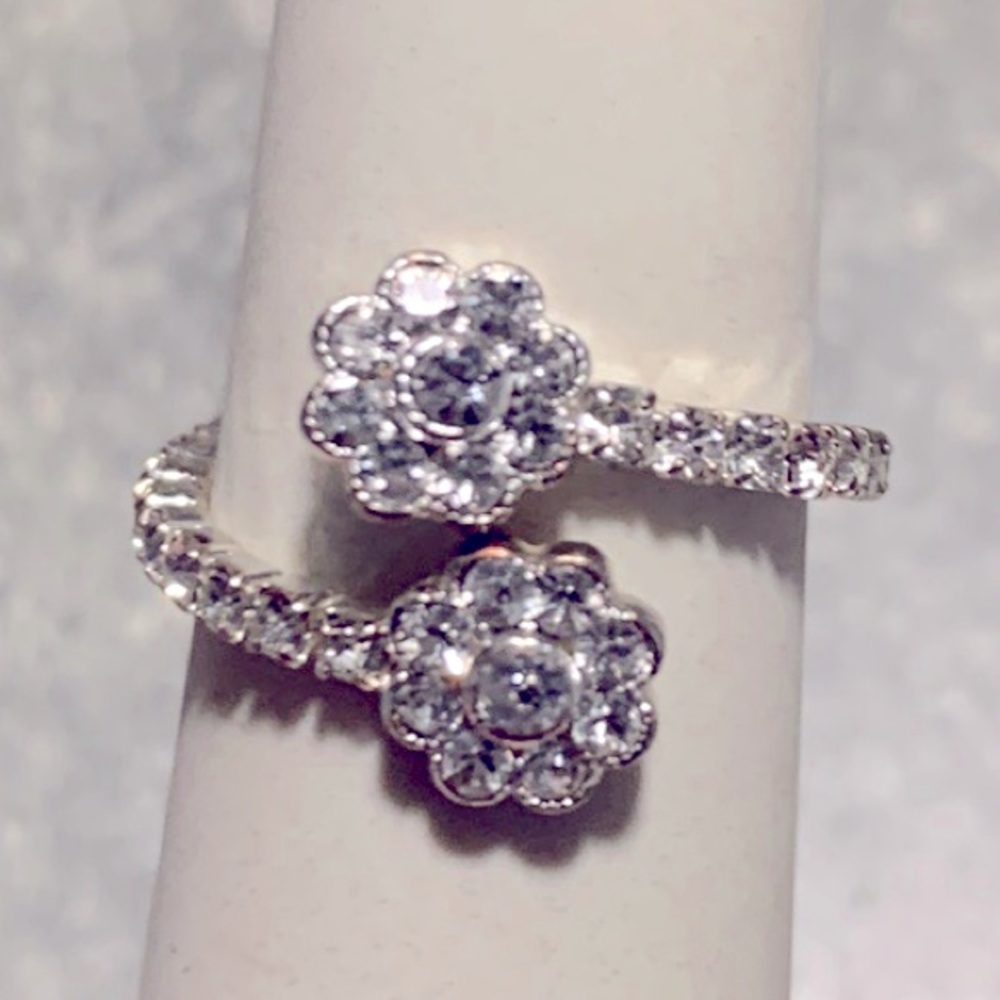 Crystal flower wrap ring